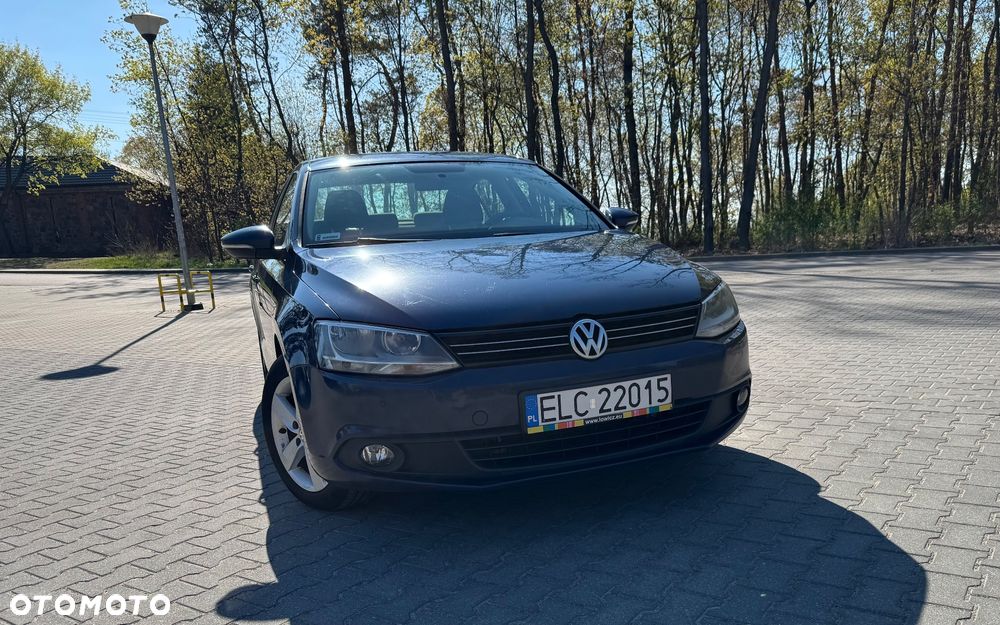 Volkswagen Jetta 1.6 TDI Trendline - 2