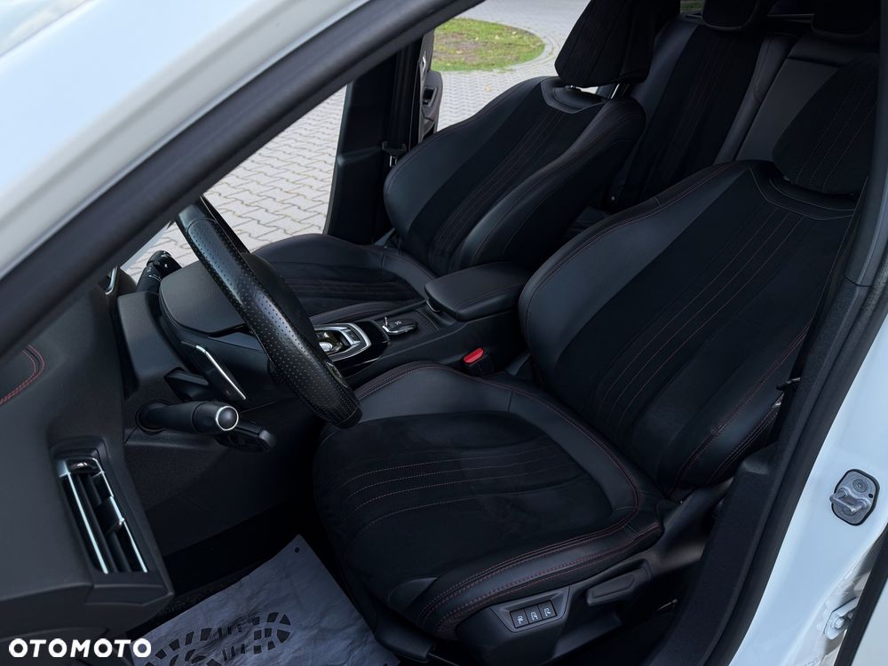 Peugeot 308 BlueHDi FAP 180 EAT8 Stop & Start GT - 33