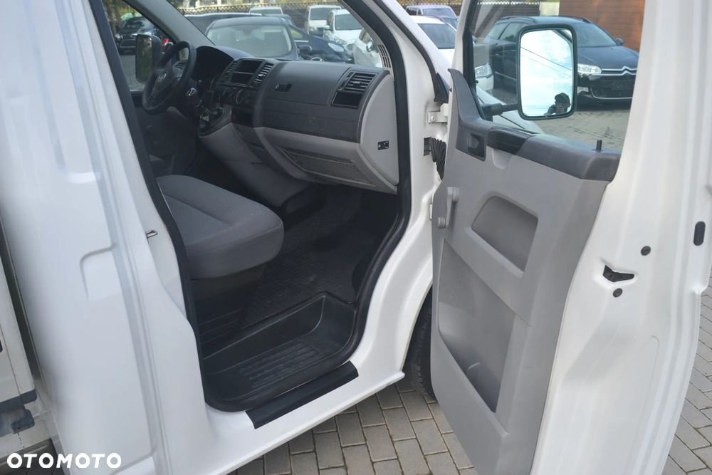 Volkswagen Transporter - 15