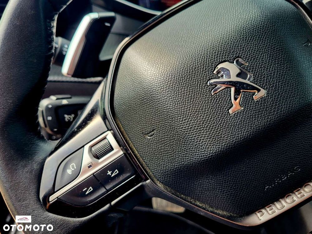 Peugeot 208 - 21