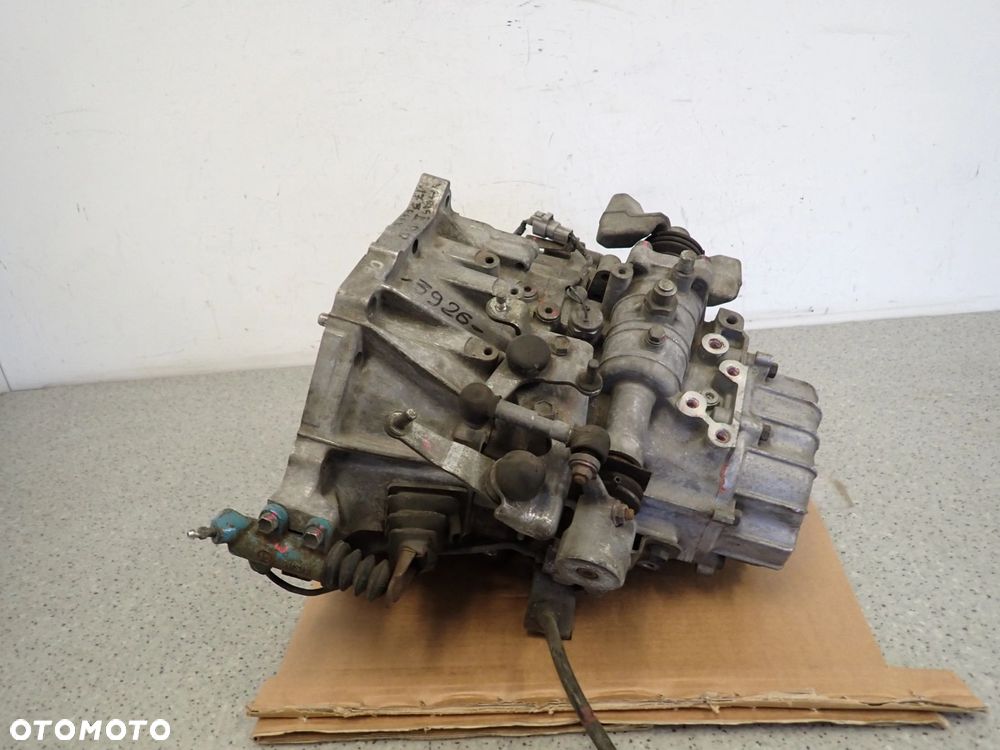 TOYOTA YARIS II 06- 1.4 D4D SKRZYNIA BIEGÓW MANUALNA - 4