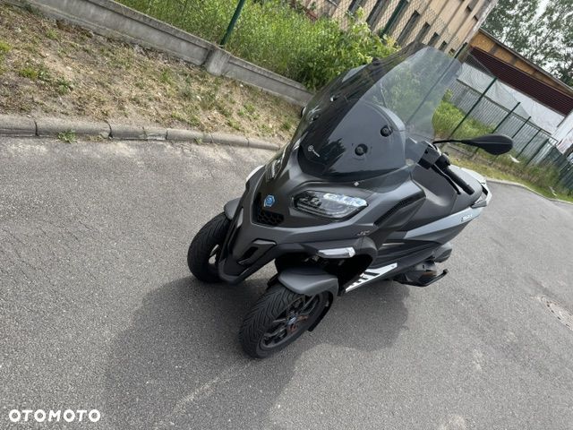 Piaggio MP-3 - 5