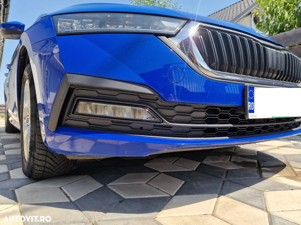 Skoda Octavia Combi 2.0 TDI DSG Ambition - 5