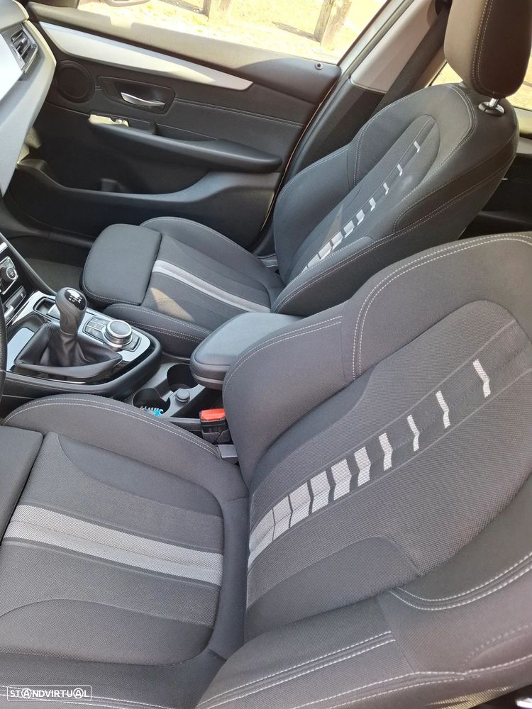 BMW 216 Active Tourer d Advantage — fotografia 8