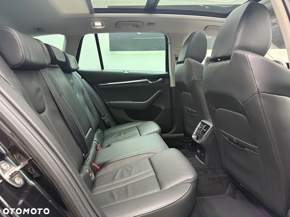 Skoda Octavia 2.0 TDI Ambition DSG - 19