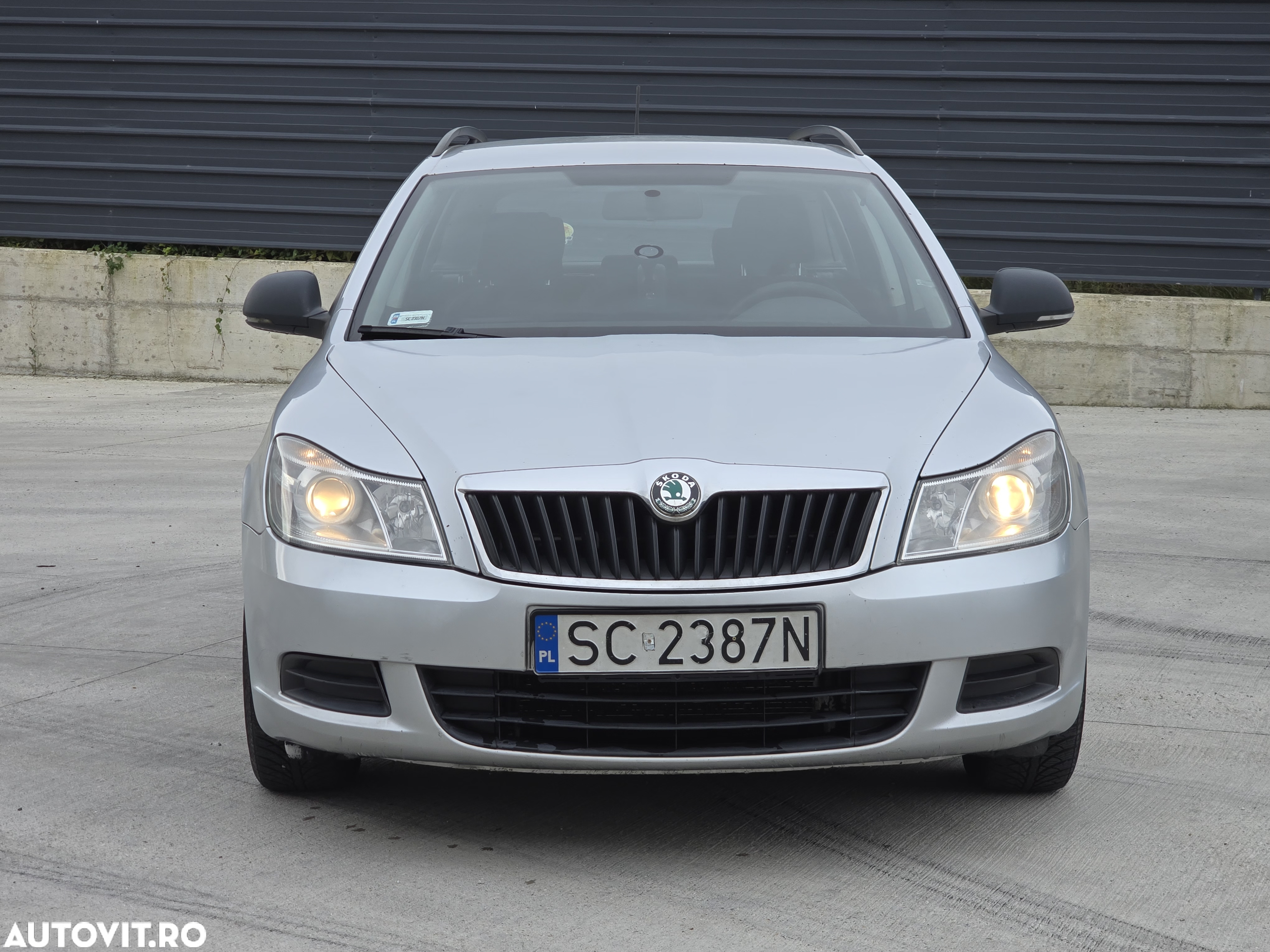 Skoda Octavia 1.6 TDI ACTIVE - 12