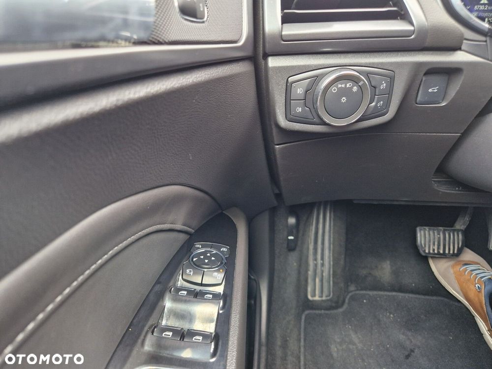 Ford Mondeo 2.0 TDCi Bi-Turbo Titanium PowerShift - 20