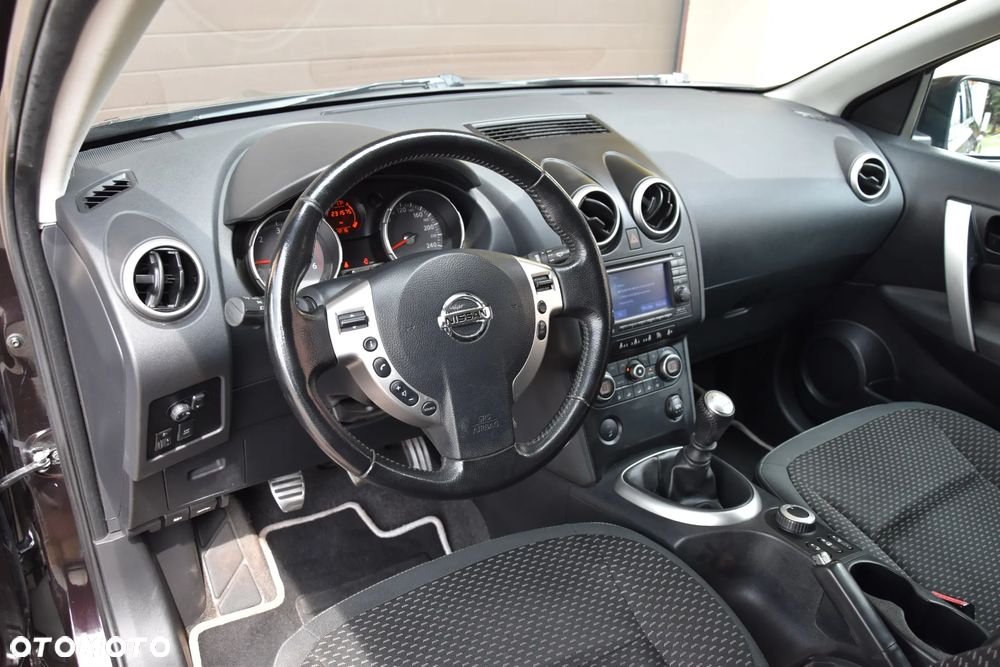Nissan Qashqai 2.0 dCi 4x4 Tekna EU5 - 17