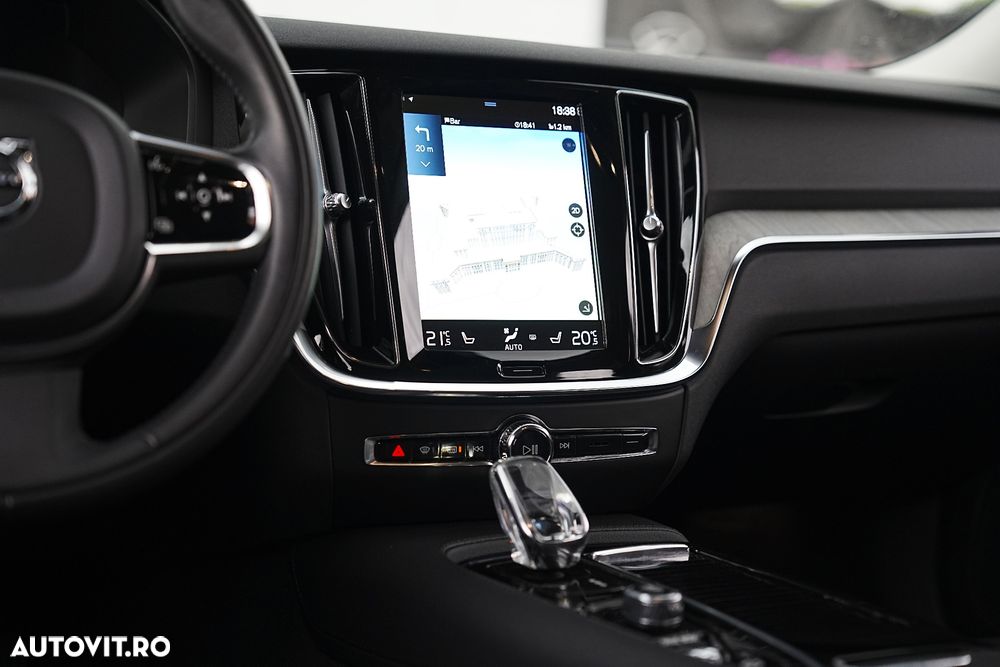 Volvo S60 T8 eAWD Inscription - 28