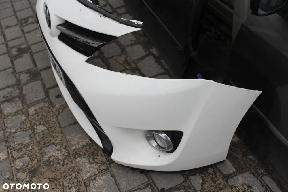 zderzak przód grill toyota verso r2 kolor 040 2014r kompletny - 7