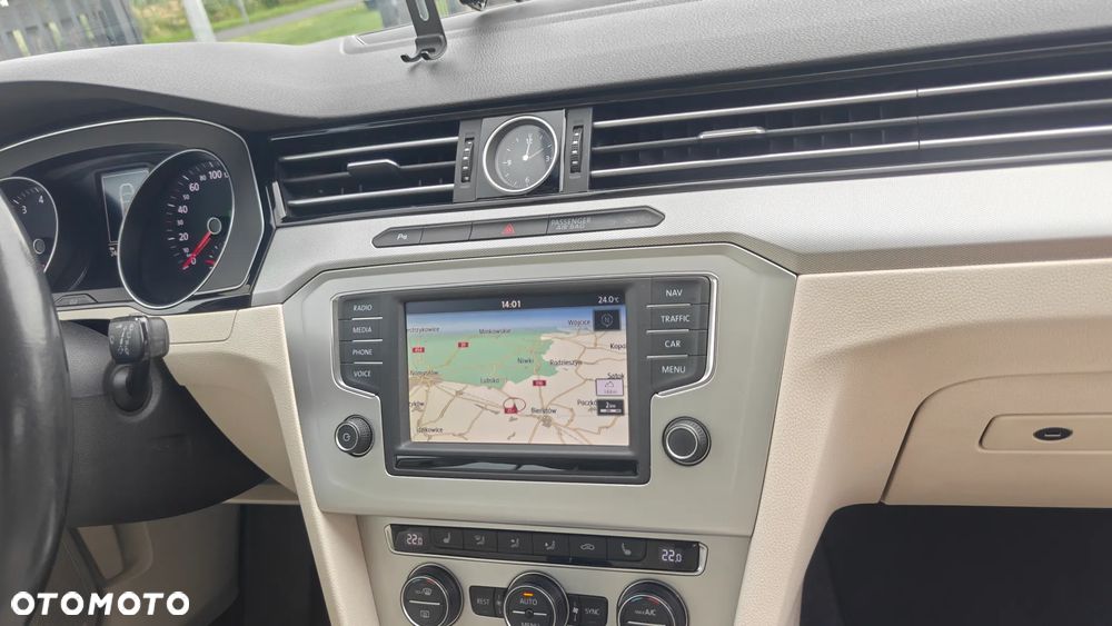 Volkswagen Passat 1.8 TSI BMT Comfortline DSG - 18