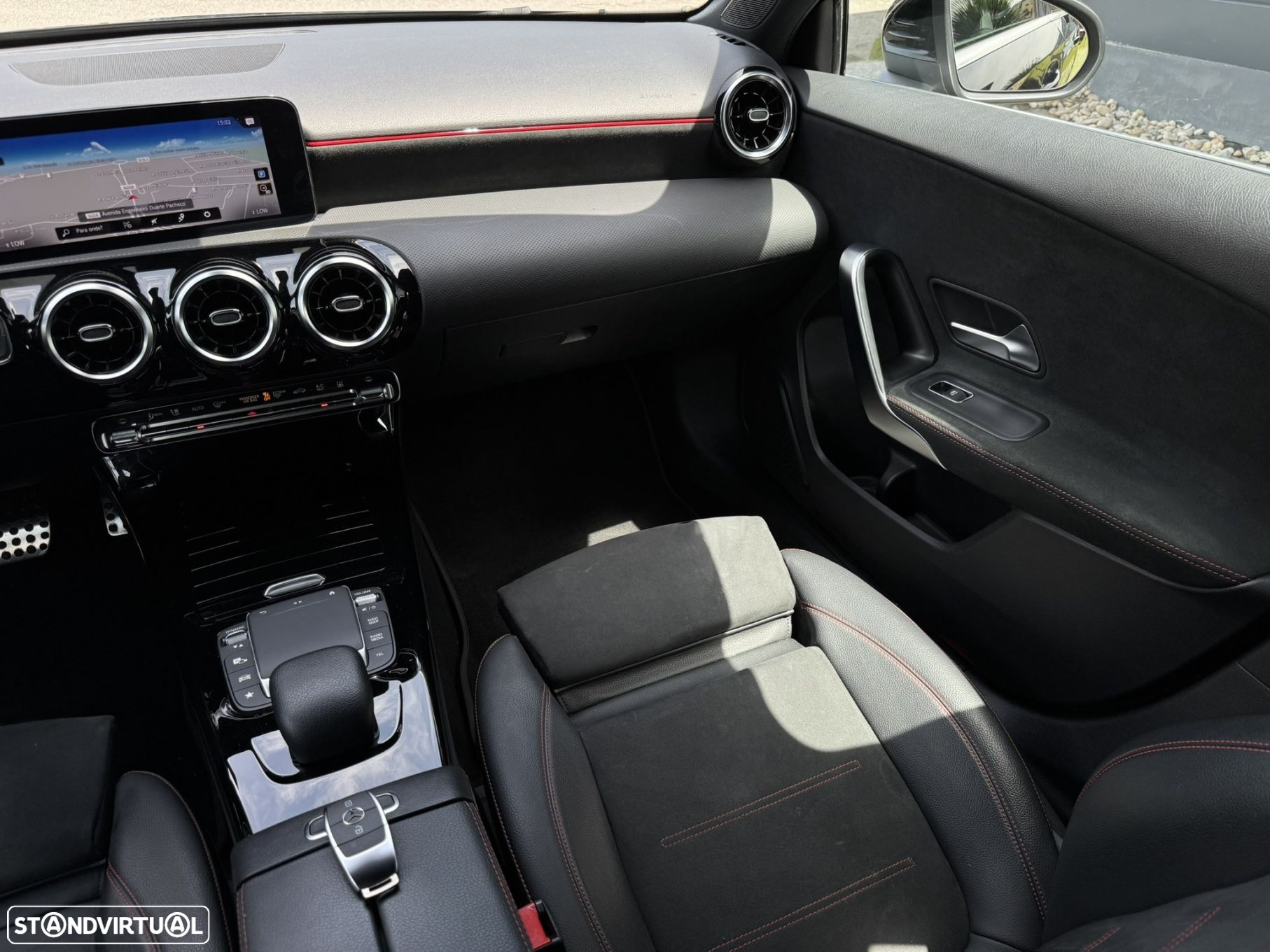 Mercedes-Benz A 250 e AMG Line - 21