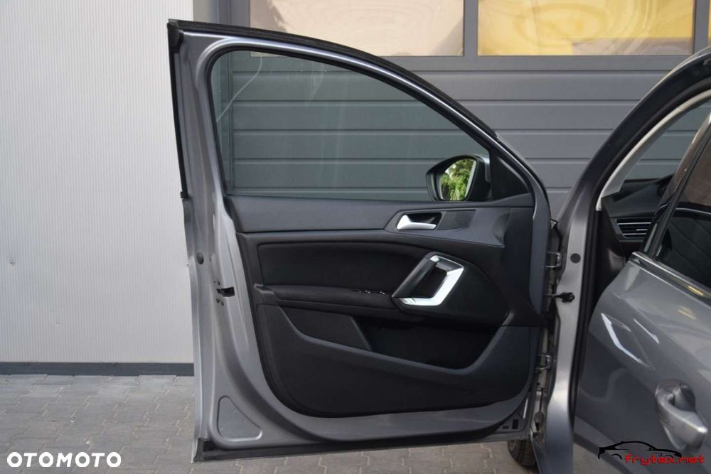 Peugeot 308 - 16