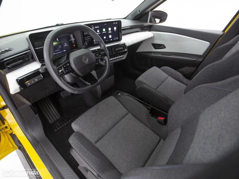 Renault 5 E-Tech R Evolution 120 Urban Range - 13