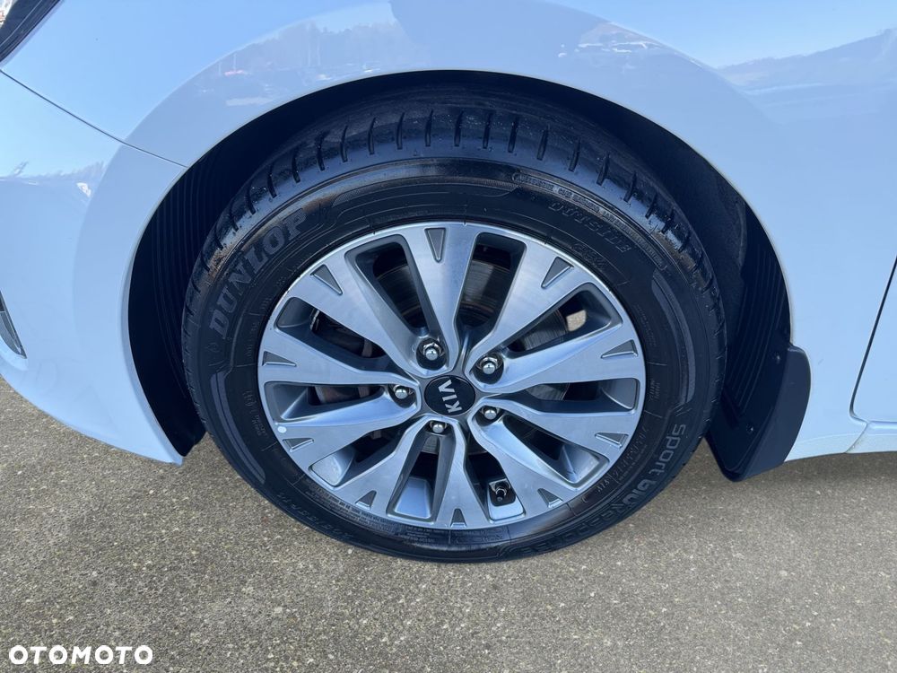Kia Ceed - 10