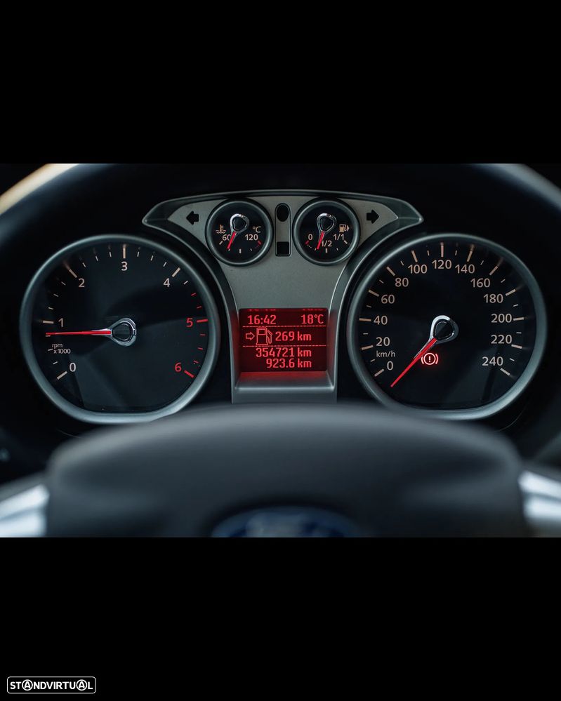 Ford Focus SW 1.6 TDCi Sport WRC - 17