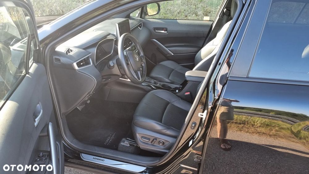 Toyota Corolla Cross - 10
