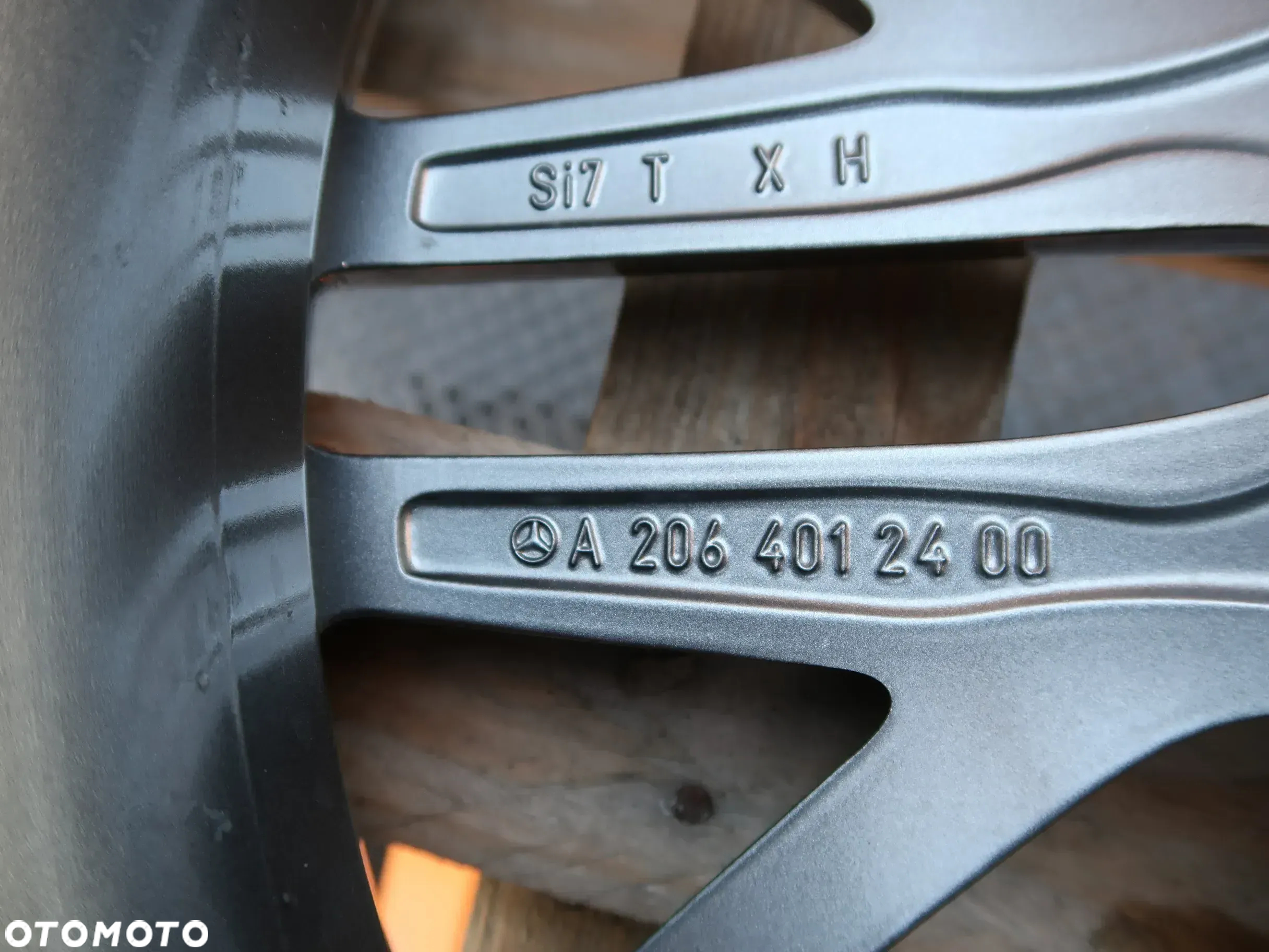 Felga Aluminiowa Mercedes C klasa A2064012400 9,5x19 et61 - 2