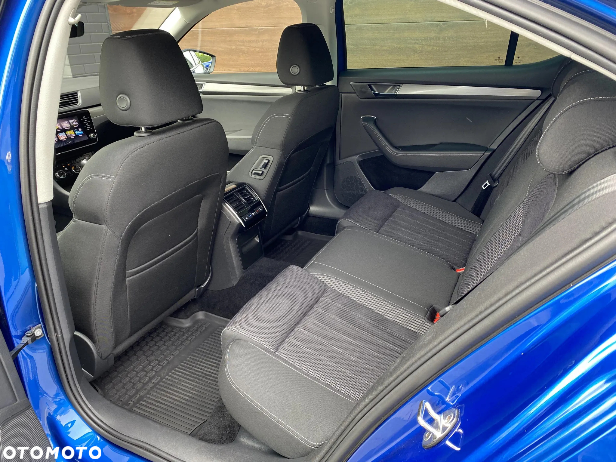 Skoda Superb 2.0 TDI SCR Style DSG - 23