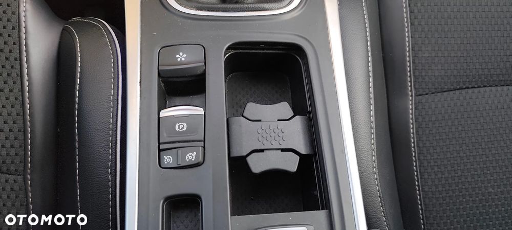 Renault Megane TCe 140 GPF BOSE EDITION - 33