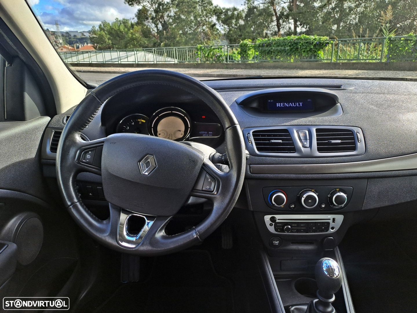 Renault Mégane Sport Tourer 1.5 dCi Confort - 12