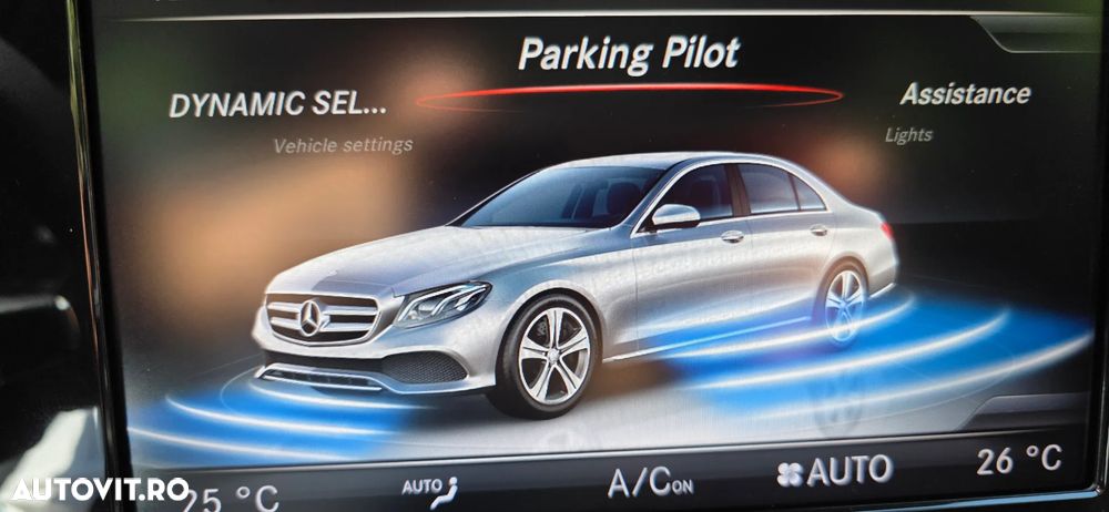 Mercedes-Benz E 220 d 9G-TRONIC AMG Line - 16