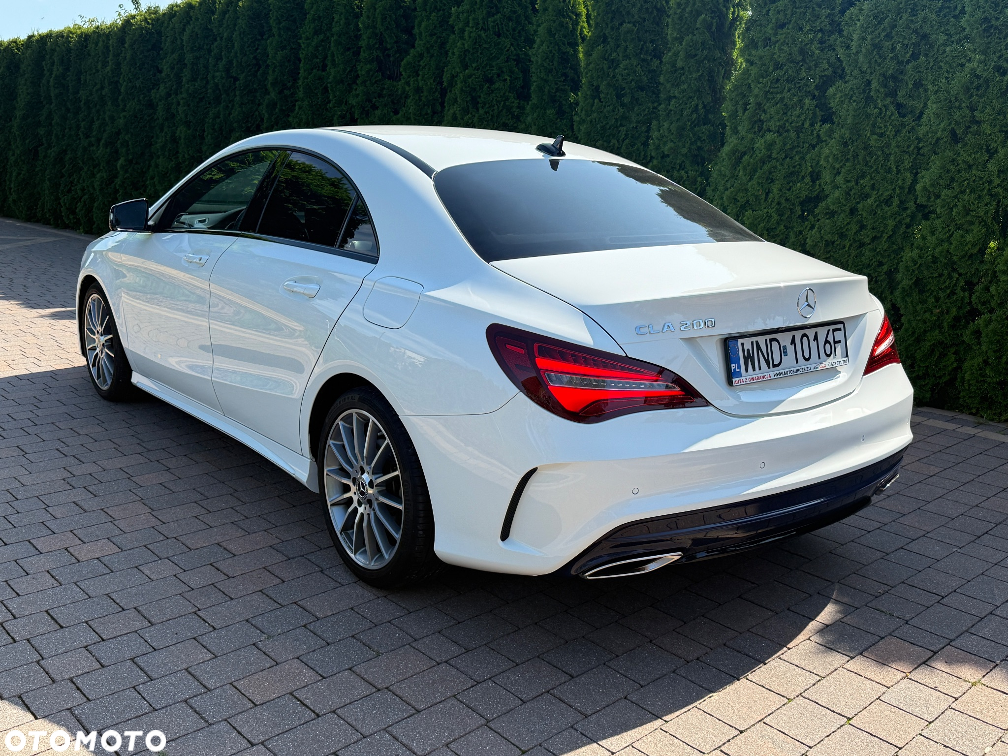 Mercedes-Benz CLA 200 AMG Line - 14