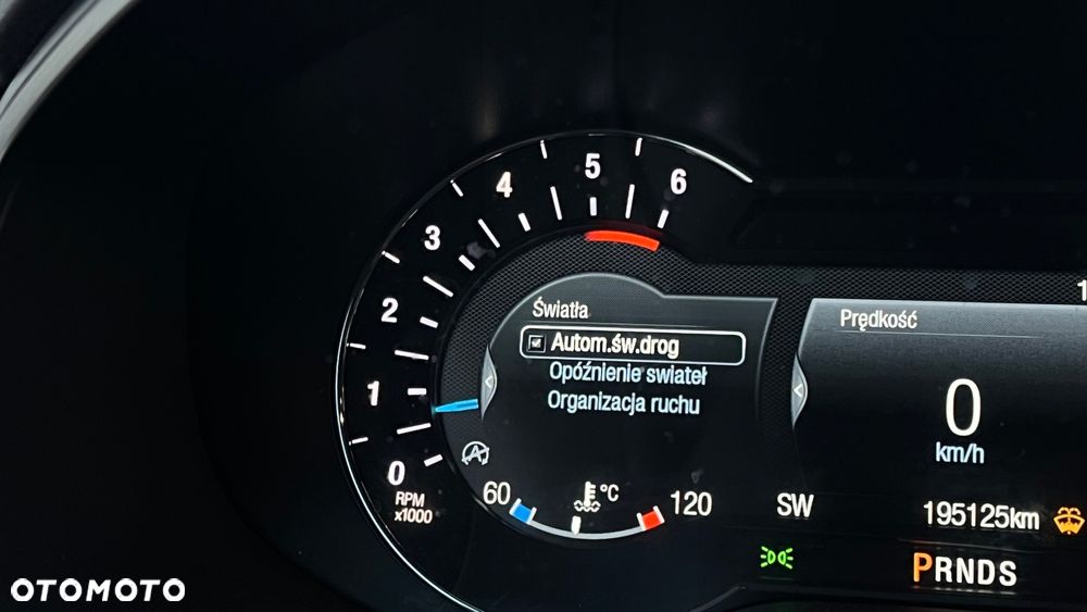 Ford S-Max 2.0 EcoBlue Titanium - 19