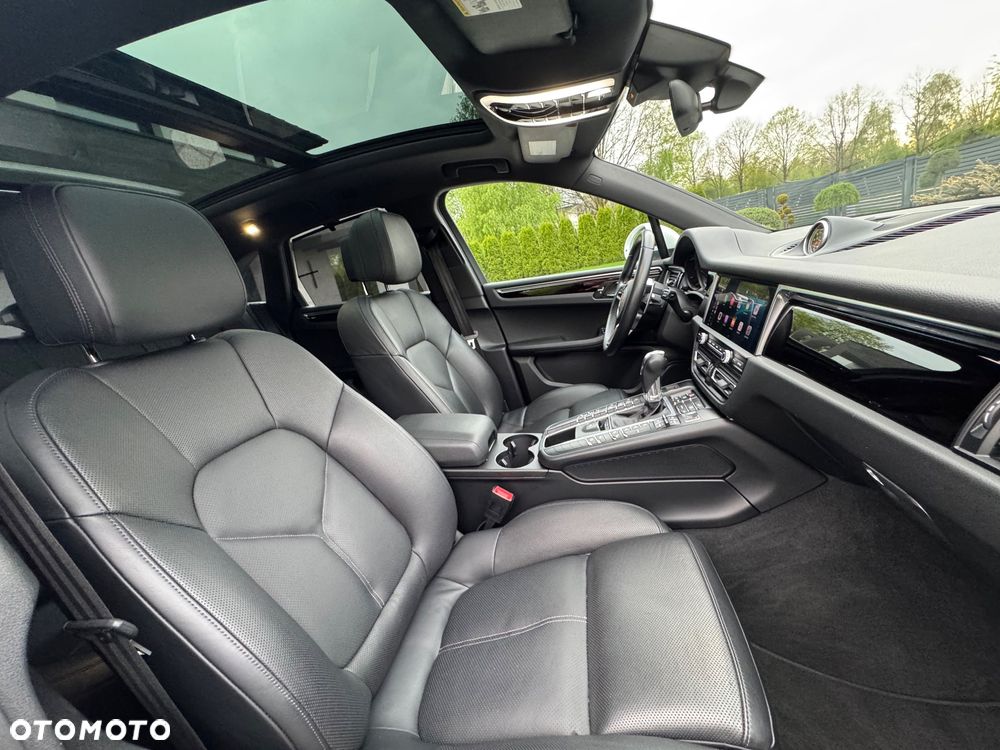 Porsche Macan - 25