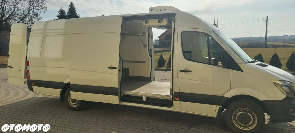 Mercedes-Benz Sprinter - 5