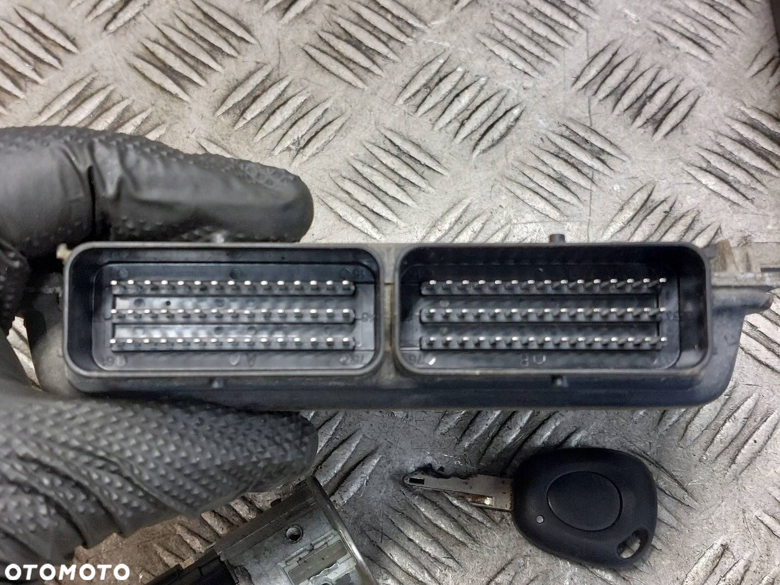 ZESTAW STARTOWY RENAULT SCENIC RX4 2.0 16v 8200057536 8200033521B - 3