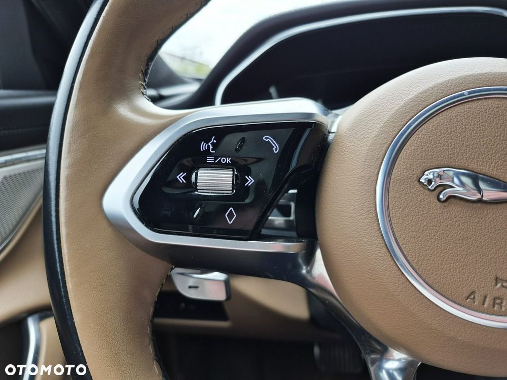 Jaguar XF - 32