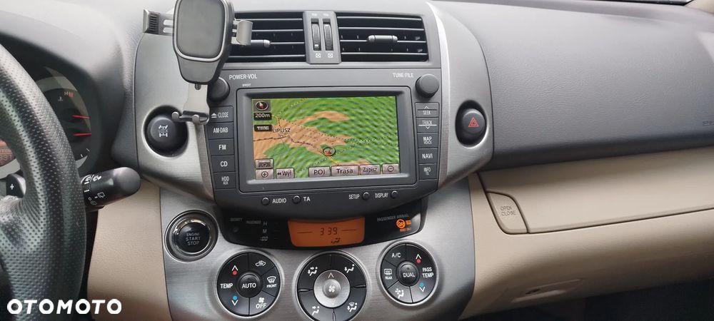 Toyota RAV4 2.2 D-CAT Premium - 10