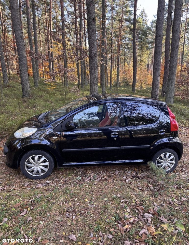 Peugeot 107 1.0 Trendy 2-Tronic - 2