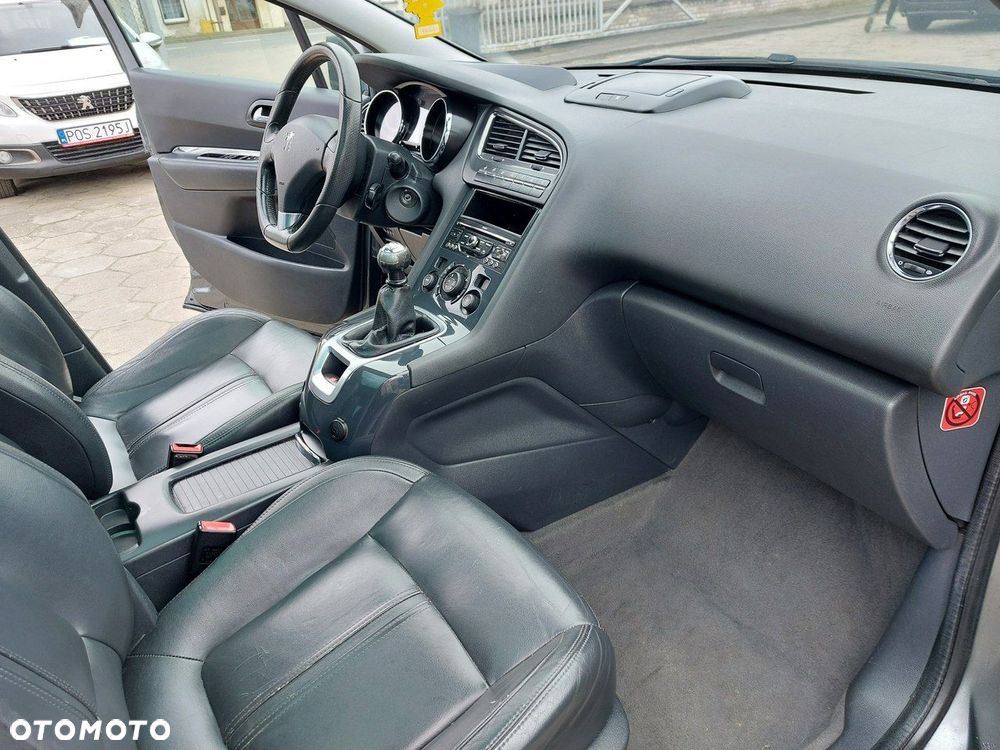 Peugeot 5008 - 15