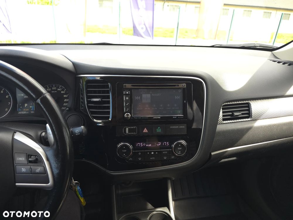 Mitsubishi Outlander 2.0 4WD CVT Edition+ - 26