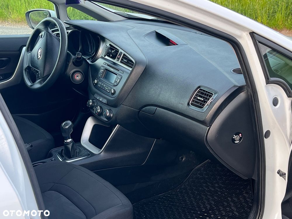 Kia Ceed 1.6 GDI Business Line - 6