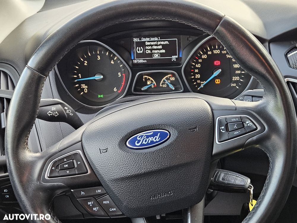 Ford Focus 1.5 EcoBlue Start-Stopp-System TITANIUM X - 3