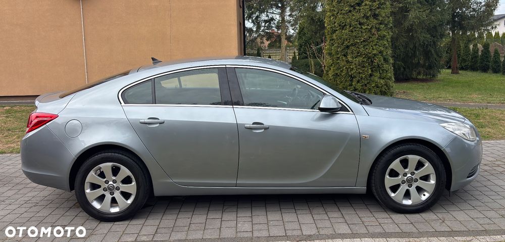Opel Insignia - 15