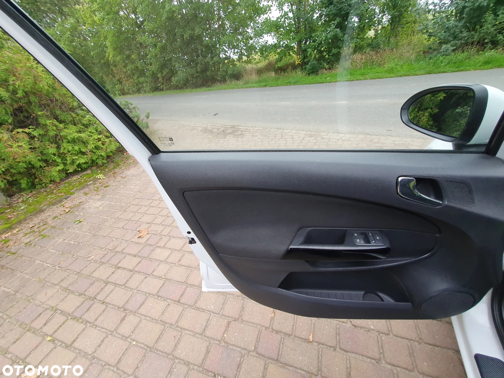 Opel Corsa 1.4 16V Color Elegance - 9