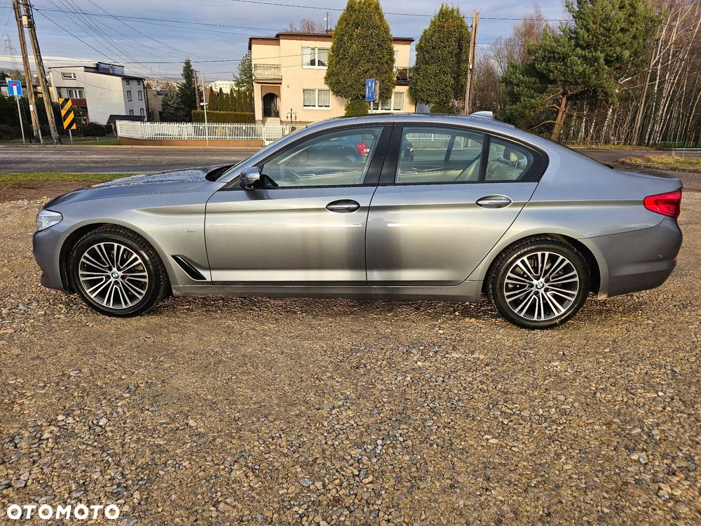 BMW Seria 5 520d xDrive Sport Line sport - 2