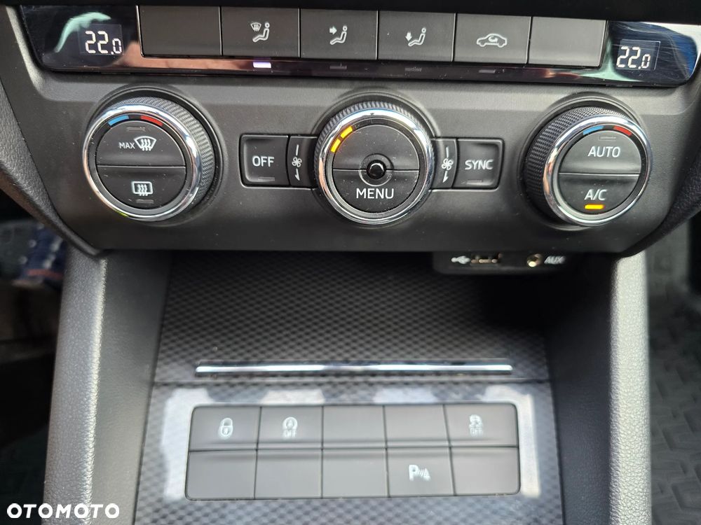 Skoda Octavia 2.0 TSI RS - 24