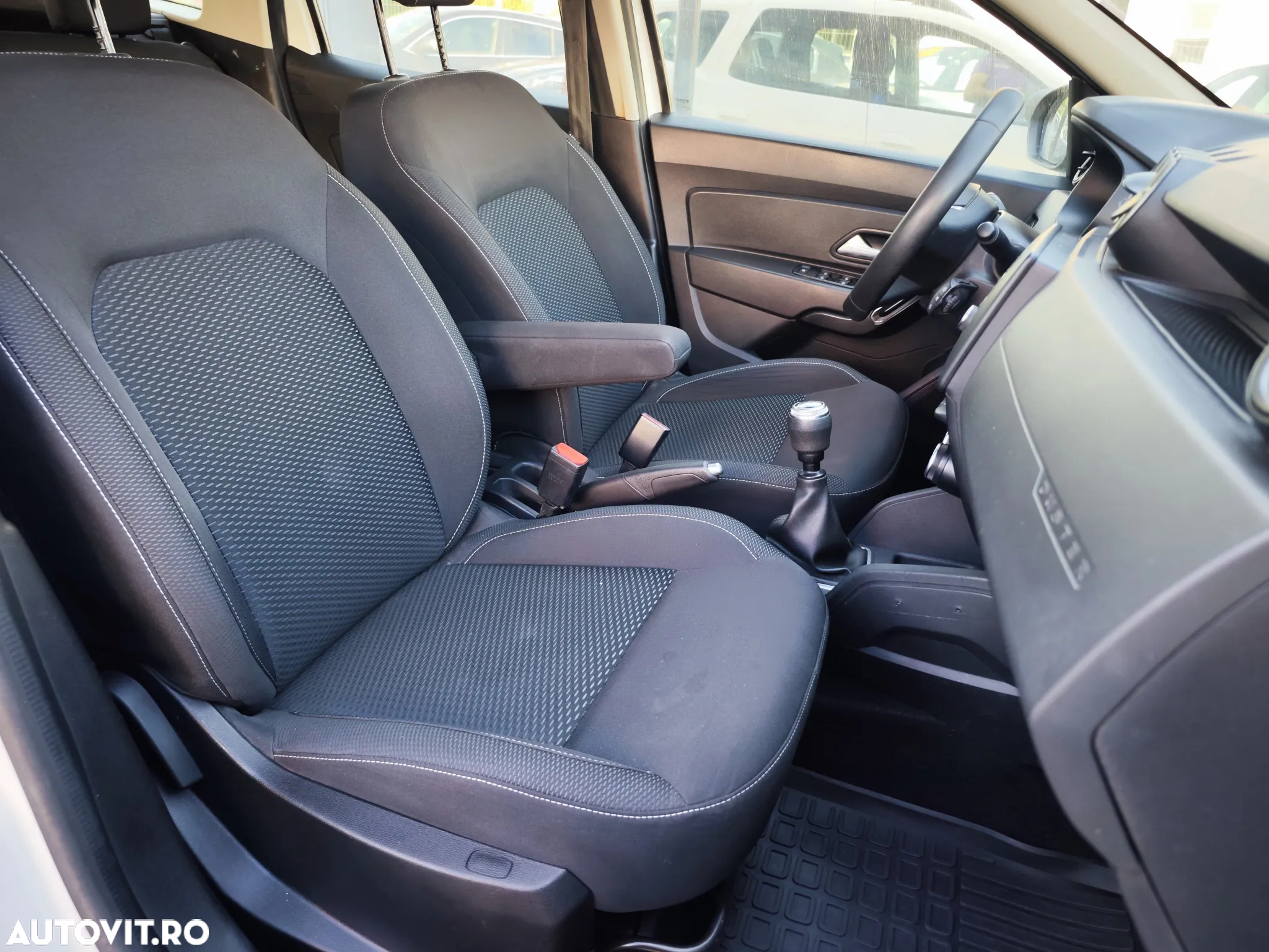 Dacia Duster 1.5 Blue dCi 4WD Comfort - 15
