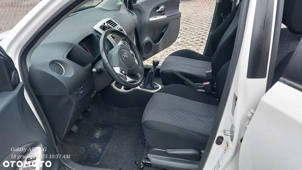 Toyota Urban Cruiser 1.4 D-4D 4x4 Life - 7