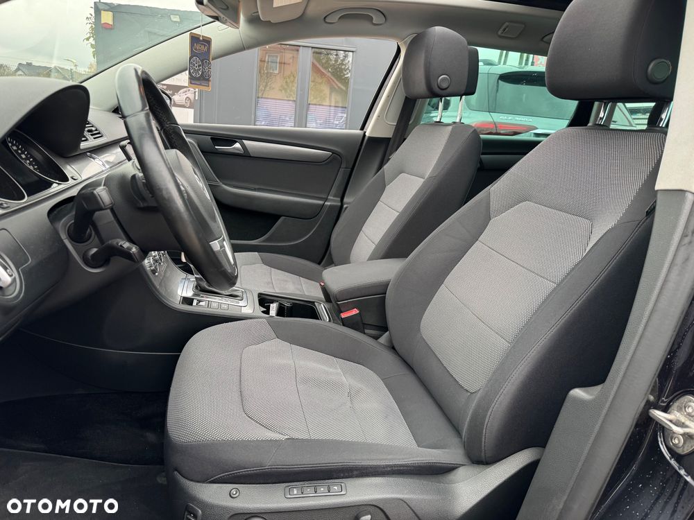 Volkswagen Passat - 15
