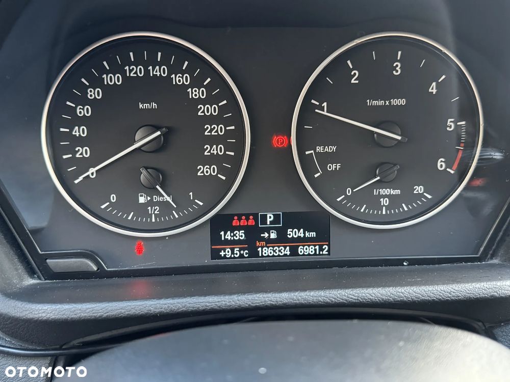 BMW X1 sDrive18d xLine - 19