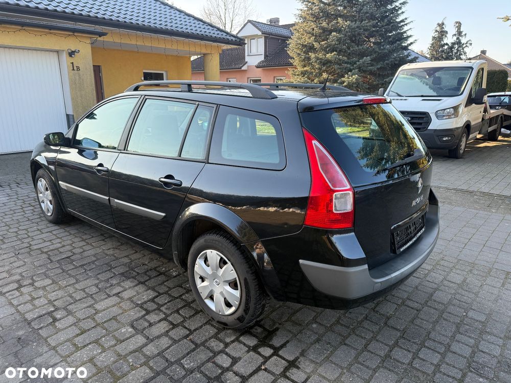 Renault Megane 1.6 Avantage - 7