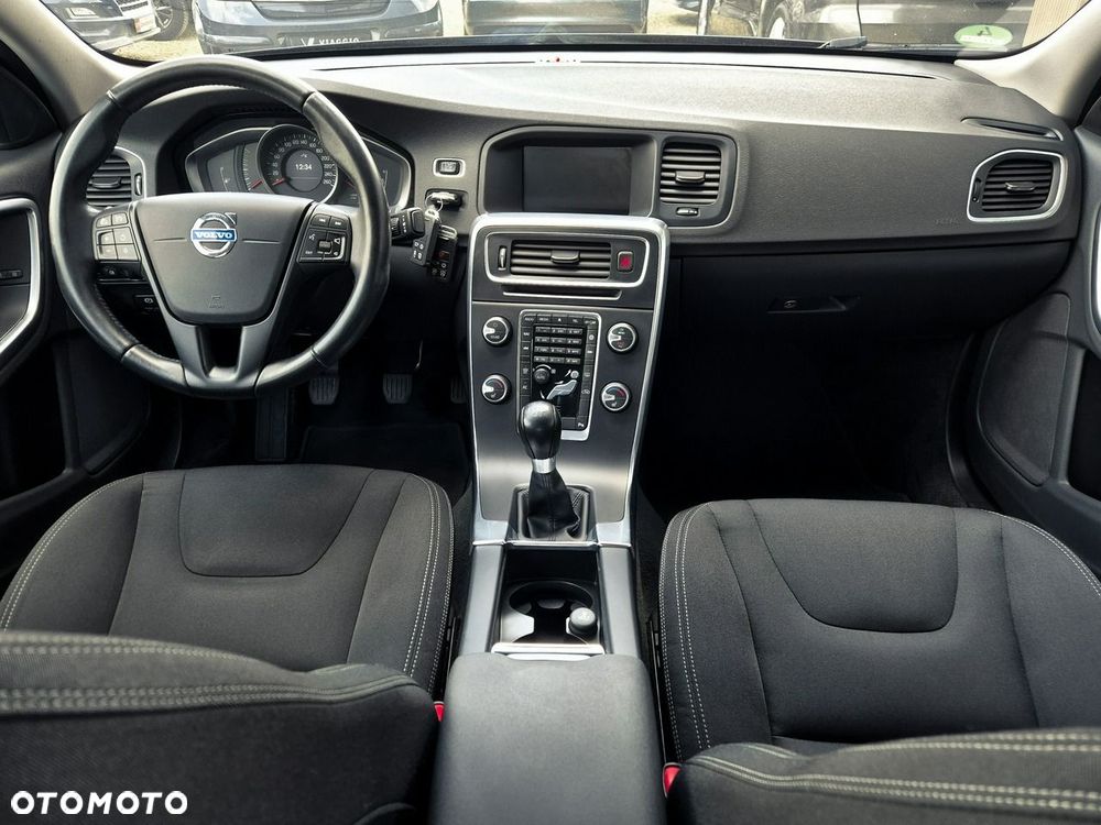 Volvo S60 D3 Momentum - 26