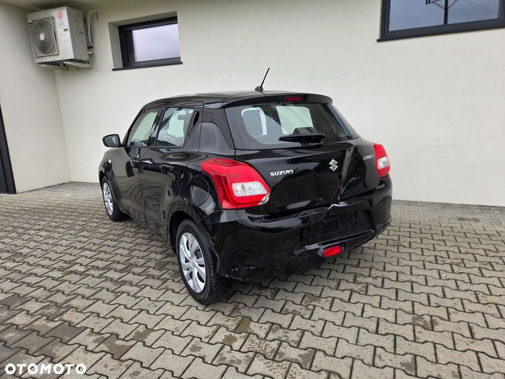 Suzuki Swift - 3