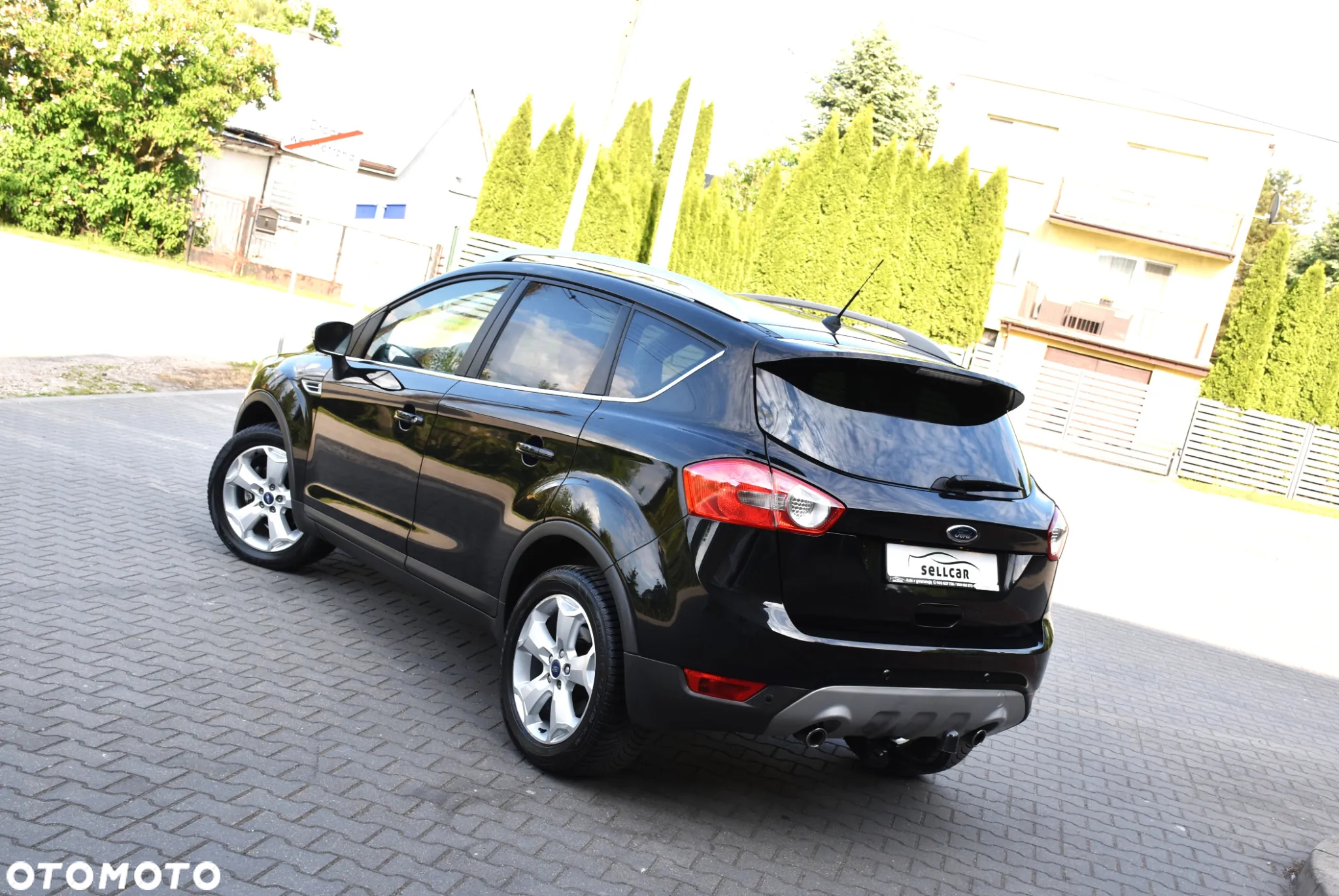 Ford Kuga 2.0 TDCi 4x4 Titanium - 4